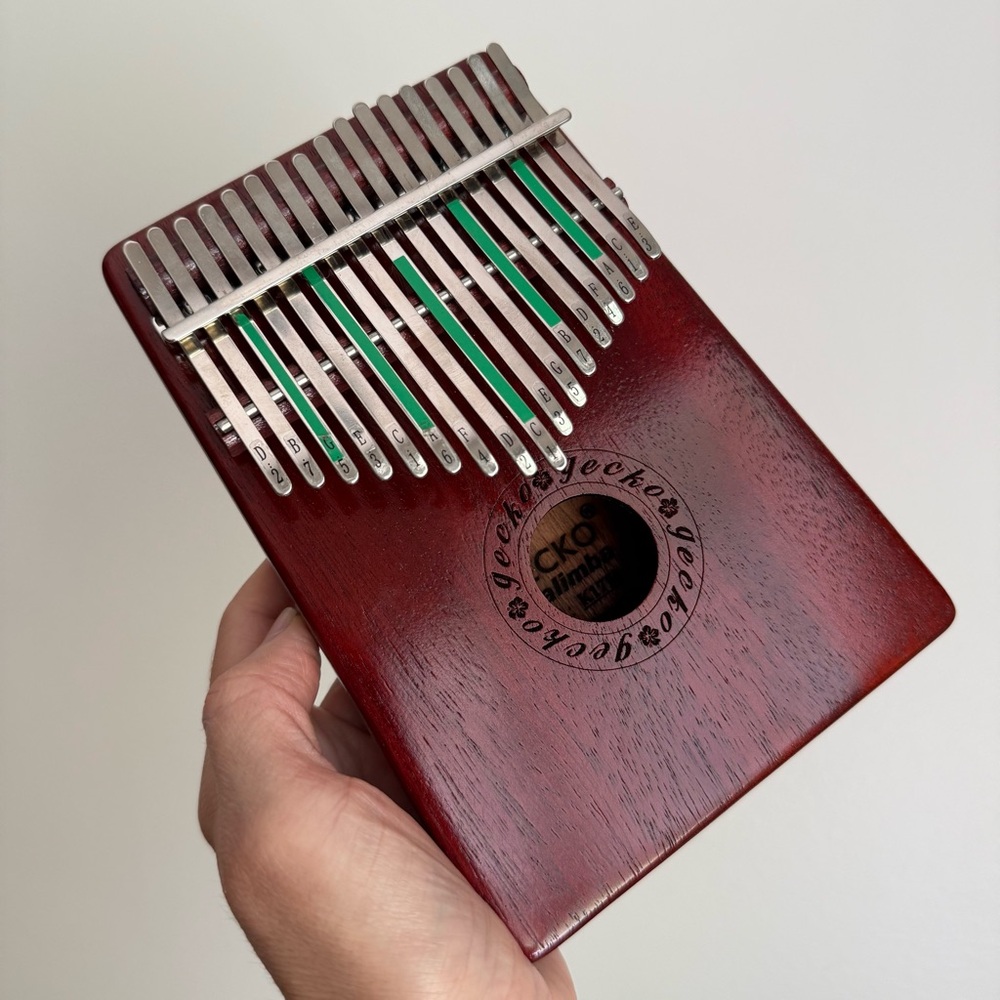 Gecko 17-Key Kalimba Mahogany Thumb Piano (K17M) in Protective Box + Tune Hammer